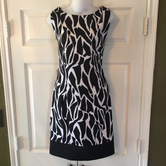 💥SALE💥 Women’s Size L Dresses - Picture 5 of 7